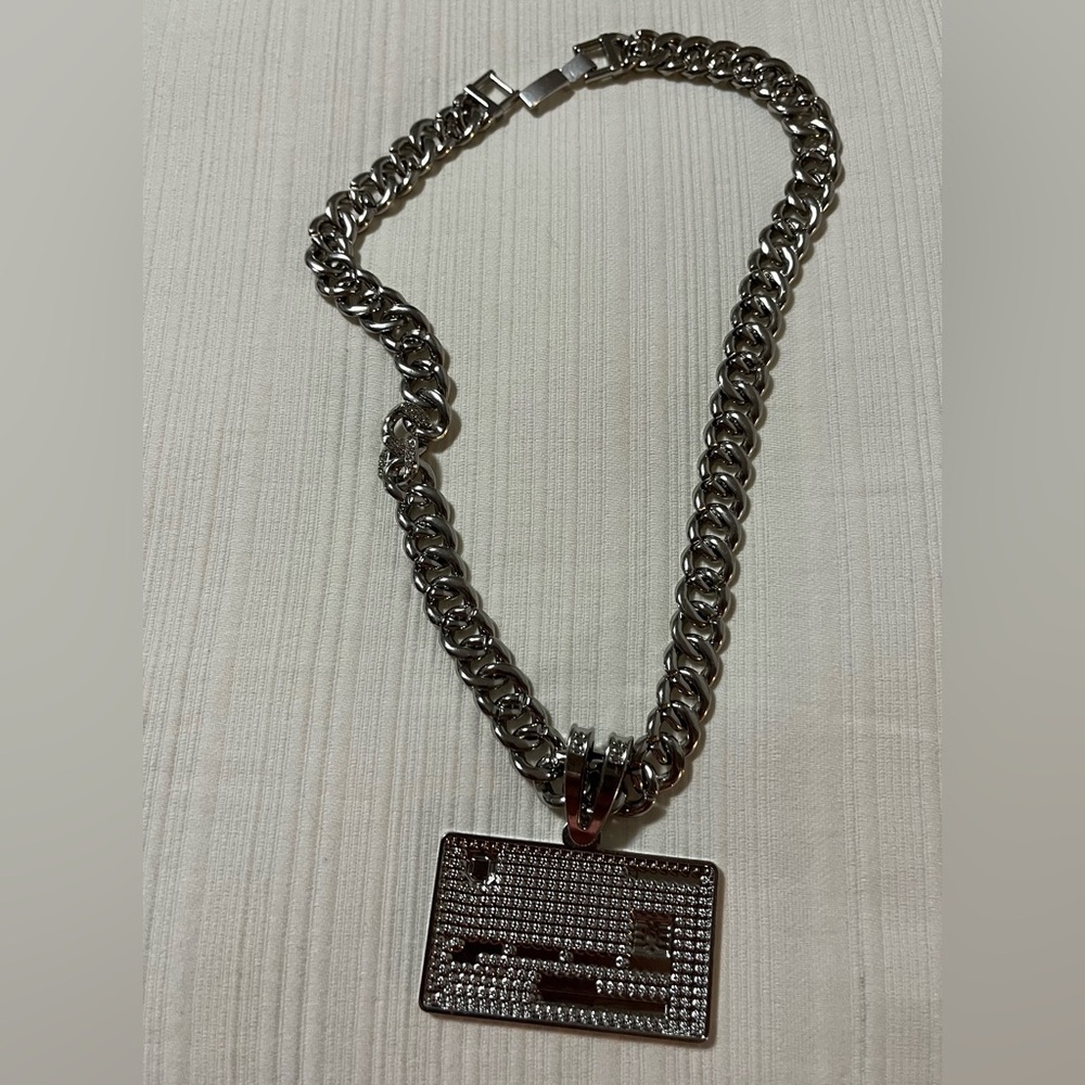 Iced Out Credit Card Pendant & Heavy Cuban Link Chain Necklace - Silver Tone - Picture 5 of 10